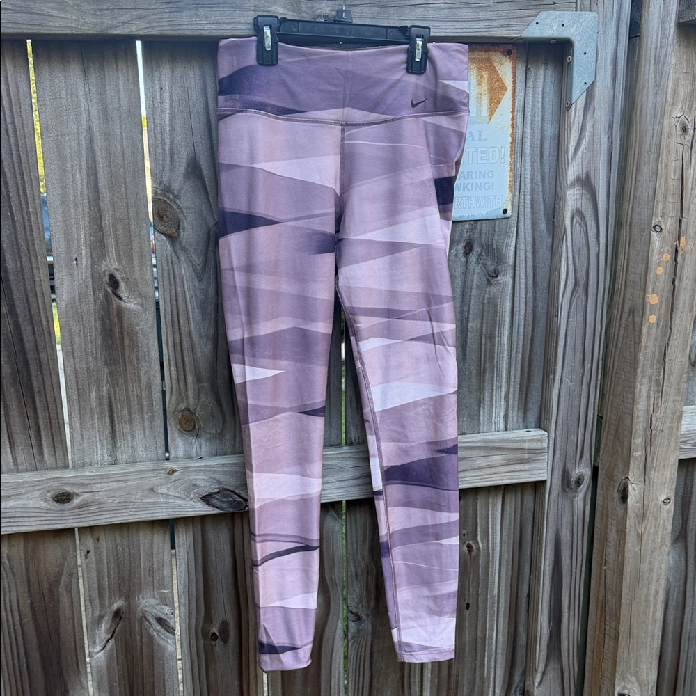 Nike Lavender and Mauve Geometric Leggings